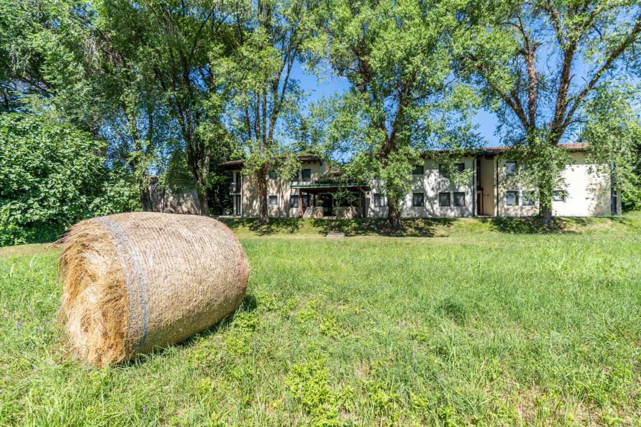 Accademia Vine Lodge Каприва-дель-Фриули Экстерьер фото